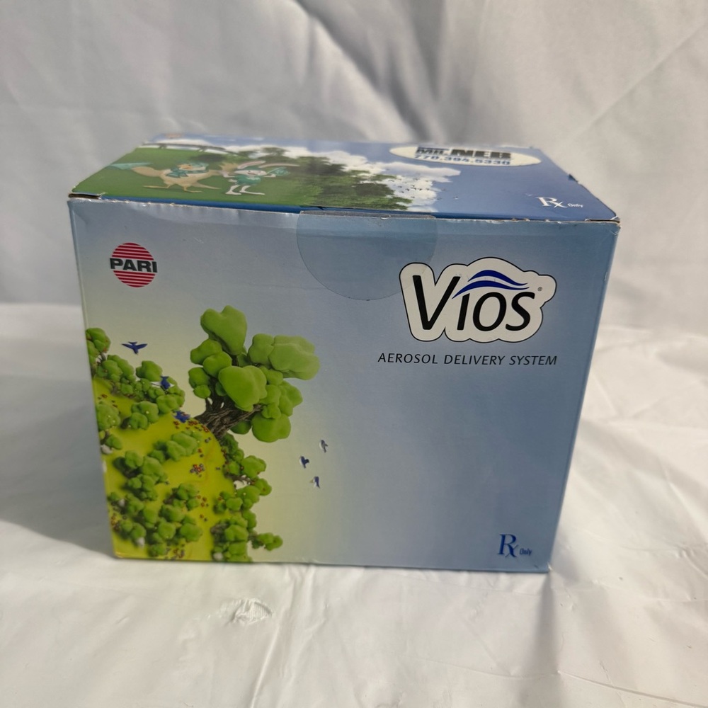 NIB Vios aerosol delivery system green pari new in box with accesories
